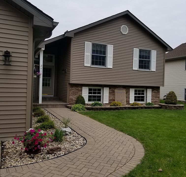 1st image of 2416 Fawn Ln