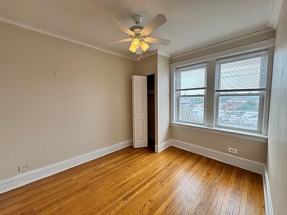4th image of 4426 N Whipple St #3W