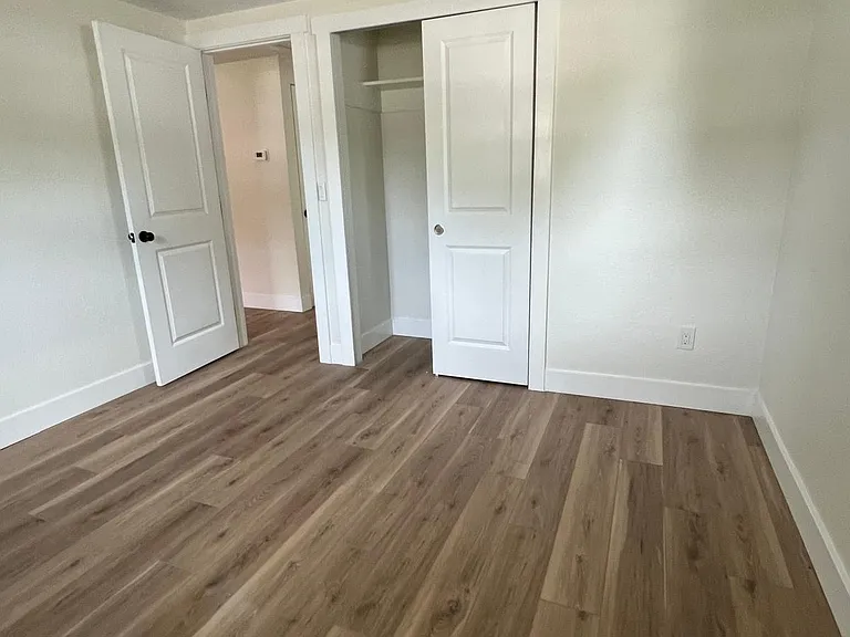 4940 72nd St N #1 — Photo 6