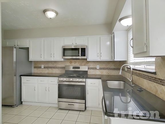 5th image of 19910 Faye Oaks Dr