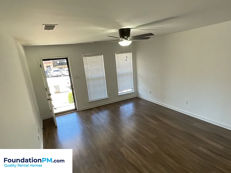 486 High Point Ter — Photo 5