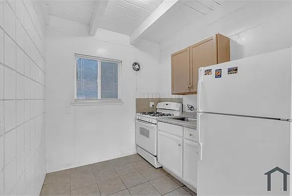 Studio, 450 sqft, $1,000 — Photo 4