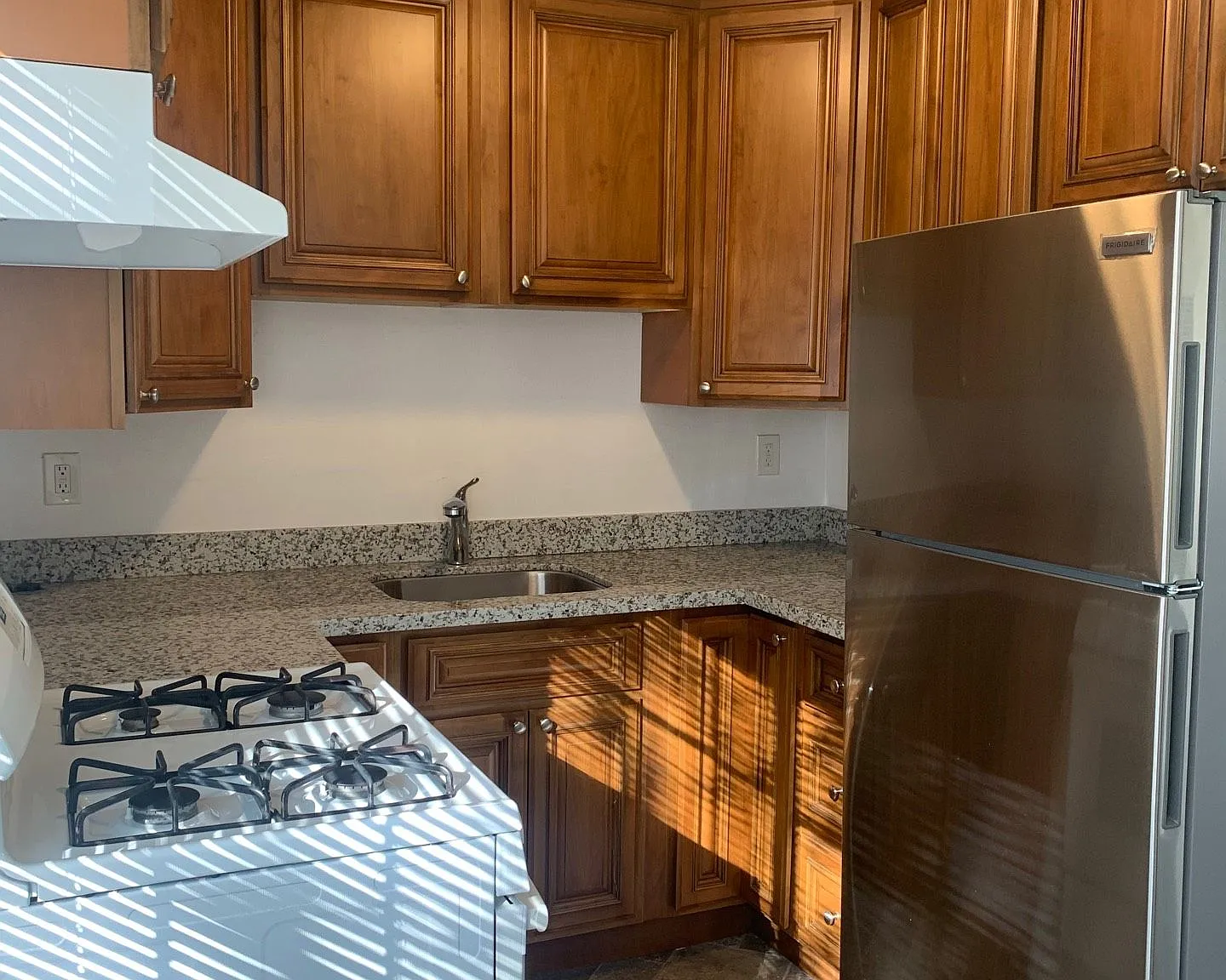 1 bed, 565 sqft, $2,300 — Photo 4
