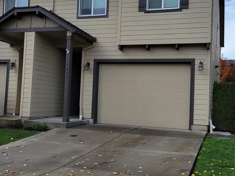 1st image of 11424 NE 125th Ave