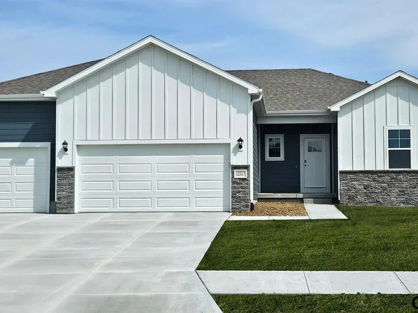 12317 S 204th Ave, Gretna, NE 68028