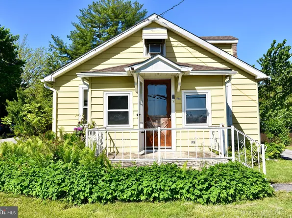 711 Unionville Rd, Kennett Square, PA 19348