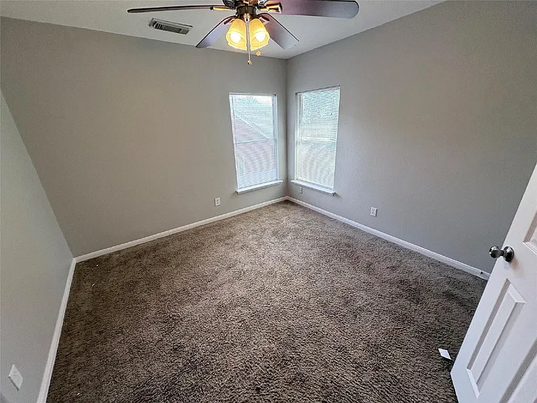 3006 Fort Stockton Dr — Photo 23