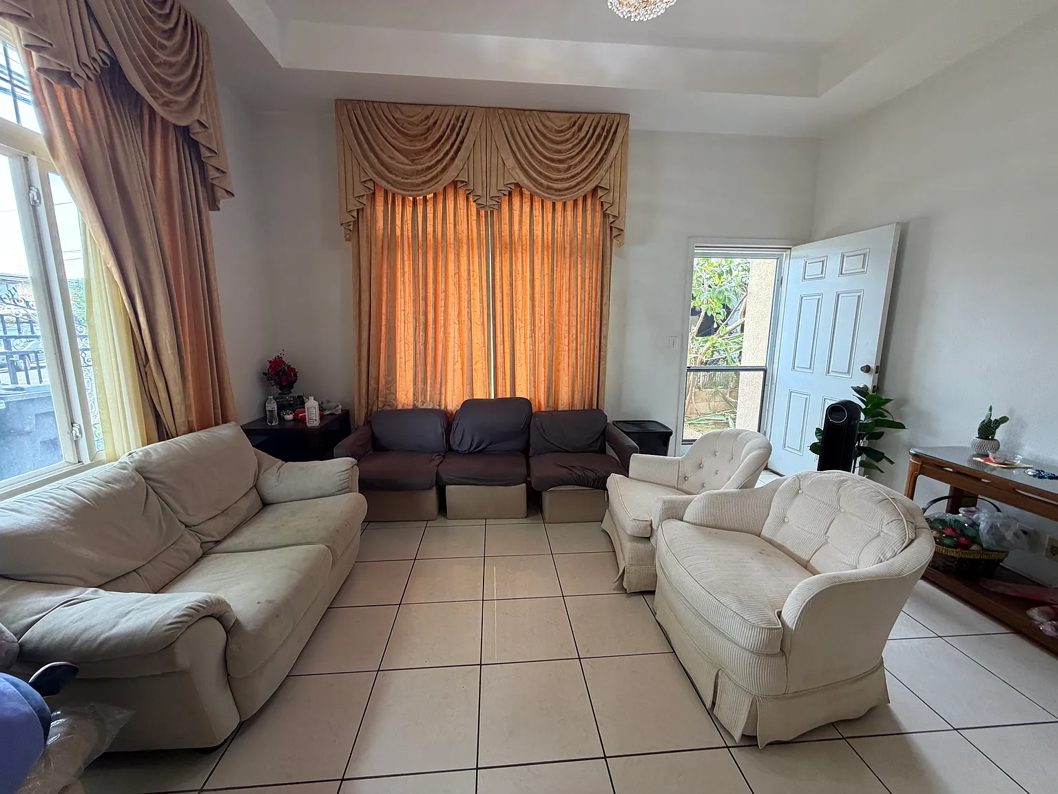 4 bed, 2.5 bath, $1,200 — Photo 3