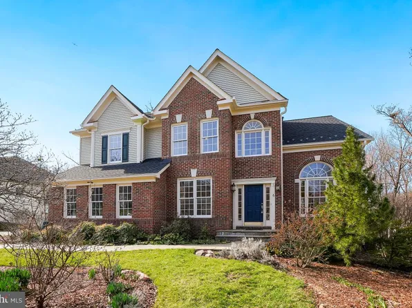 6 Hackett Ct, Poolesville, MD 20837