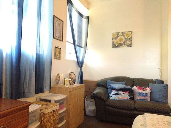 5th image of 1557 Main St APT 2