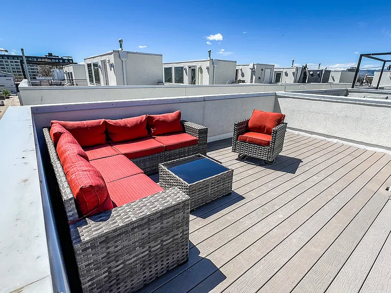 1624 N Irving St #5 — Photo 29