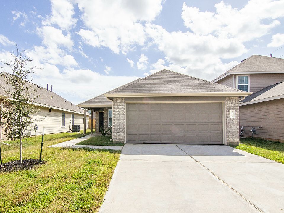 1st image of 24359 Bella Carolina Ct