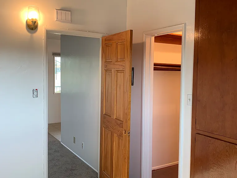 456 E Hullett St #4 — Photo 6