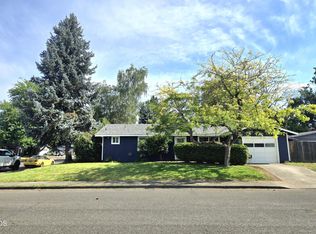 1133 SW Ballinger Dr, Grants Pass, OR 97526