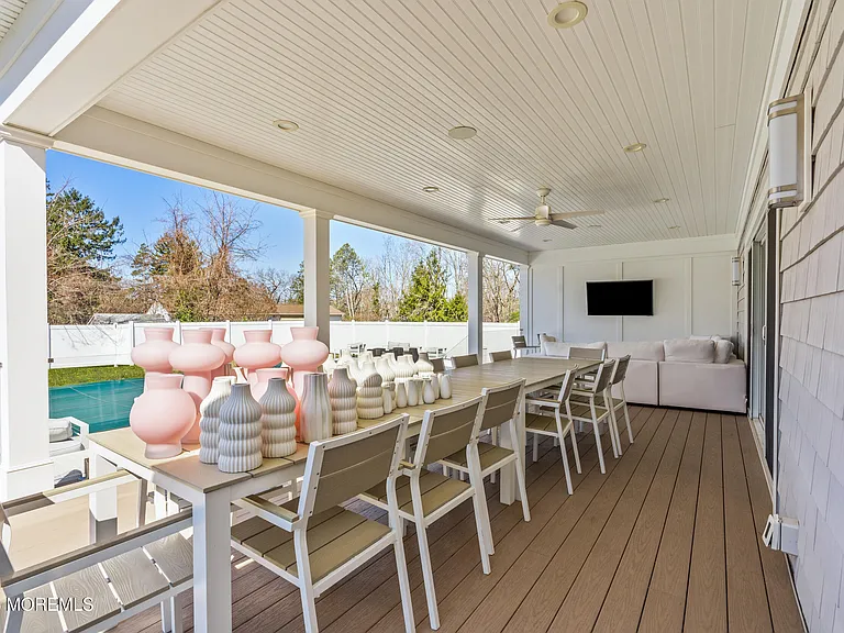 866 Red Oaks Dr — Photo 34