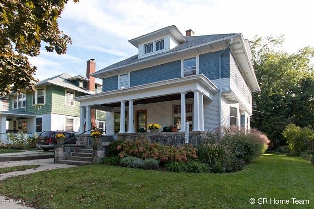1st image of 338 Auburn Ave SE