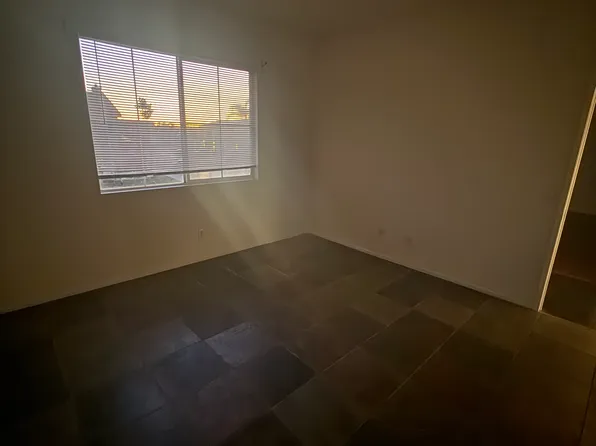 13238 Wooden Gate Way #1-5, Corona, CA 92880