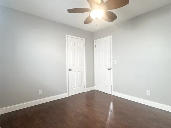 5708 Broadway image 6 of 11