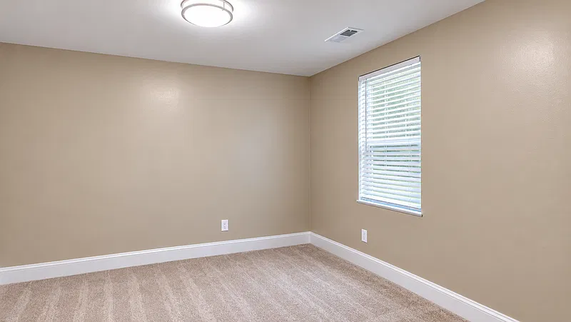3 bed, 1.0 bath, $1,350 — Photo 3
