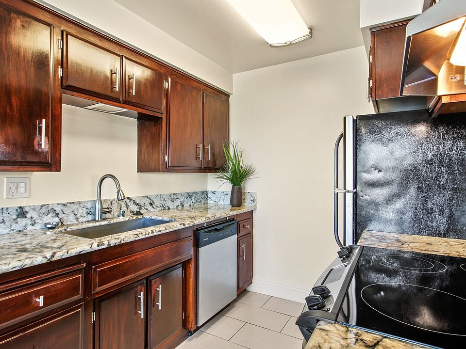 1st image of 4333 E 2nd St #301