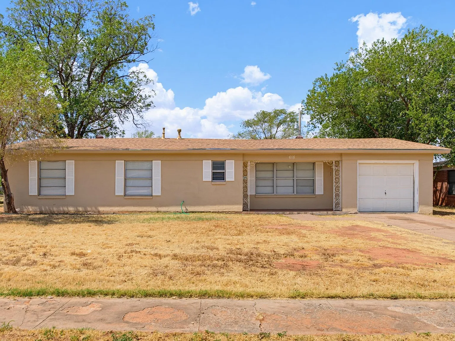 3 bed, 1454 sqft, $2,200 — Photo 3
