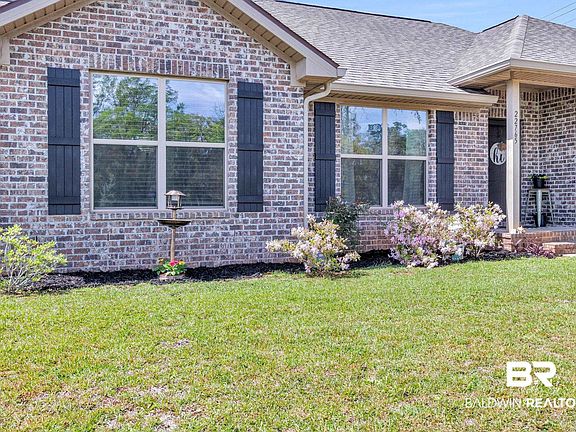 5th image of 22765 Ridgewood Dr