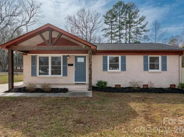 3932 Slagle Dr, Charlotte, NC 28215