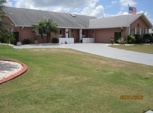 2023 N Pebble Beach Blvd, Sun City Center, FL 33573