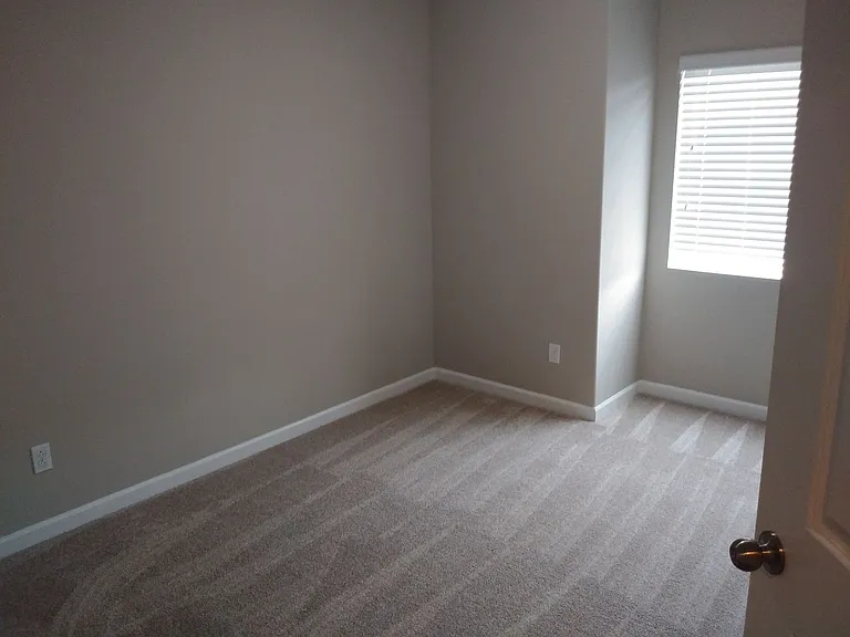 8817 Jayden St NE — Photo 14