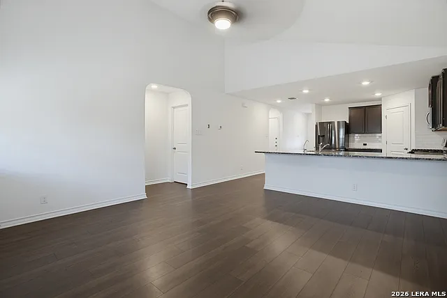 14251 Geyserite Ave — Photo 11