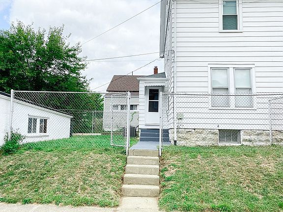 4th image of 103 Notre Dame Ave