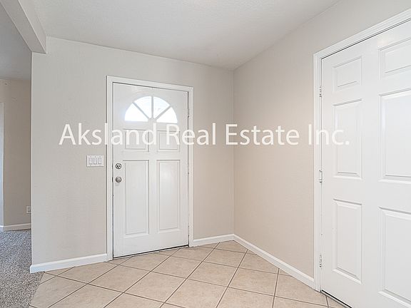 2nd image of 15332 Cambridge Dr