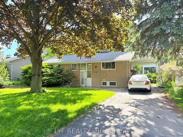 6 Thorn Ln #4 — Photo 1