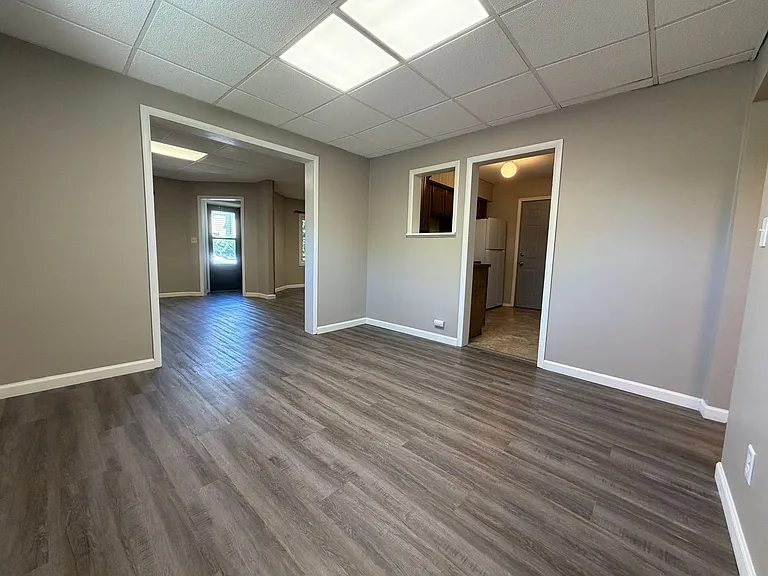 1701 Baxter Ave — Photo 10
