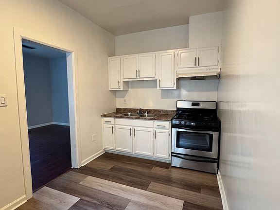 Kitchen/Stove