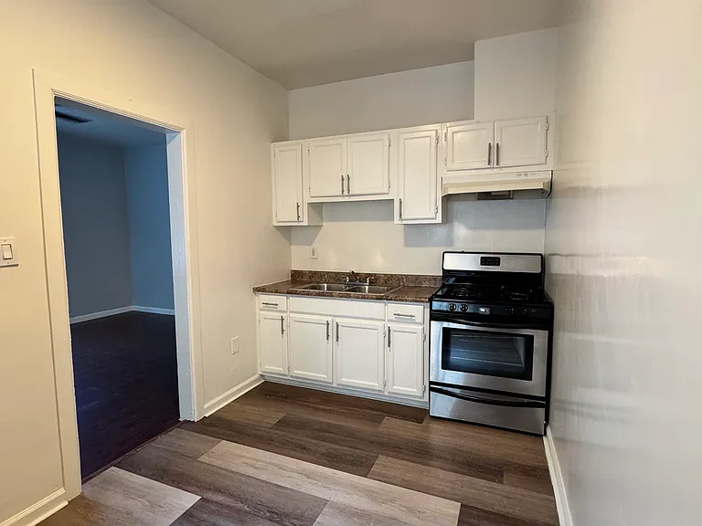 Kitchen/Stove