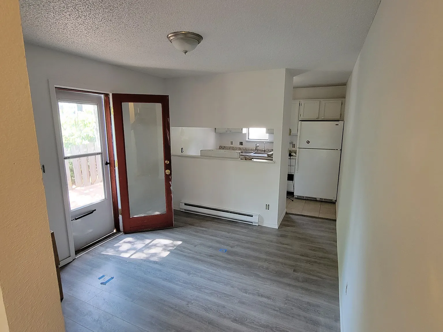 3 bed, 1.5 bath, 1300 sqft, $2,500 — Photo 3
