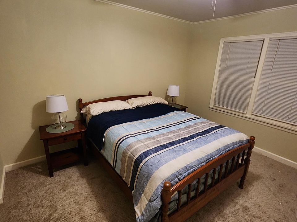 2nd image of 26 Dayton St #26