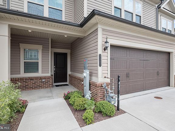 2nd image of 8102 Lisa Ln #55