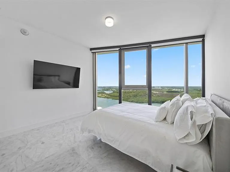 15701 Collins Ave #3901 — Photo 29