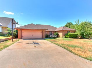 11064 Folkstone Dr, Yukon, OK 73099