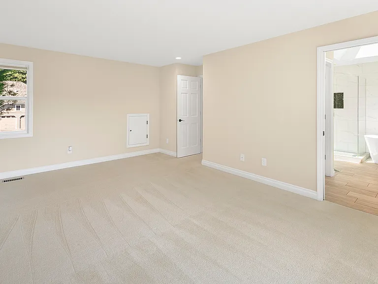 15023 SE 65th St — Photo 24