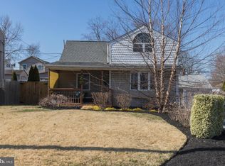 47 Bunting Ln, Aston, PA 19014