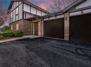 5100 W 122nd St APT 2B, Alsip, IL 60803