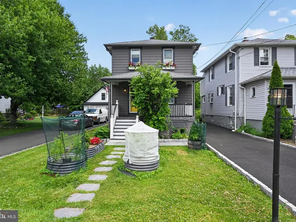 417 Summit Ave, Fort Washington, PA 19034