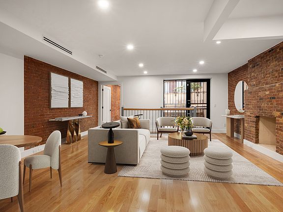4th image of 59 W 70th St