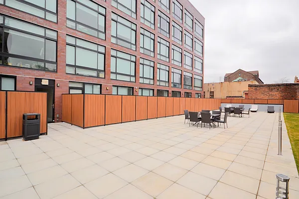 Rented by Bold New York | media 42
