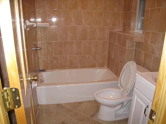 Rented by Alexiou Realty | media 25