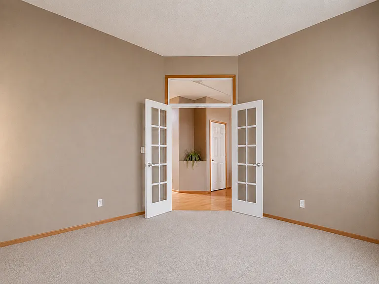 17221 SE 23rd Dr — Photo 8