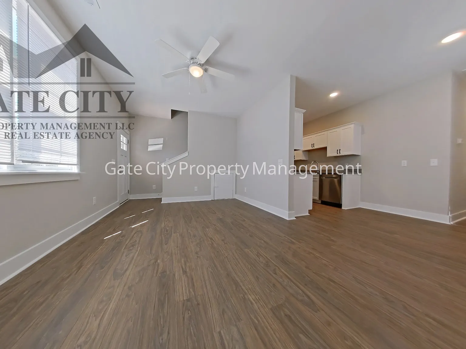 3 bed, $1,500 — Photo 4
